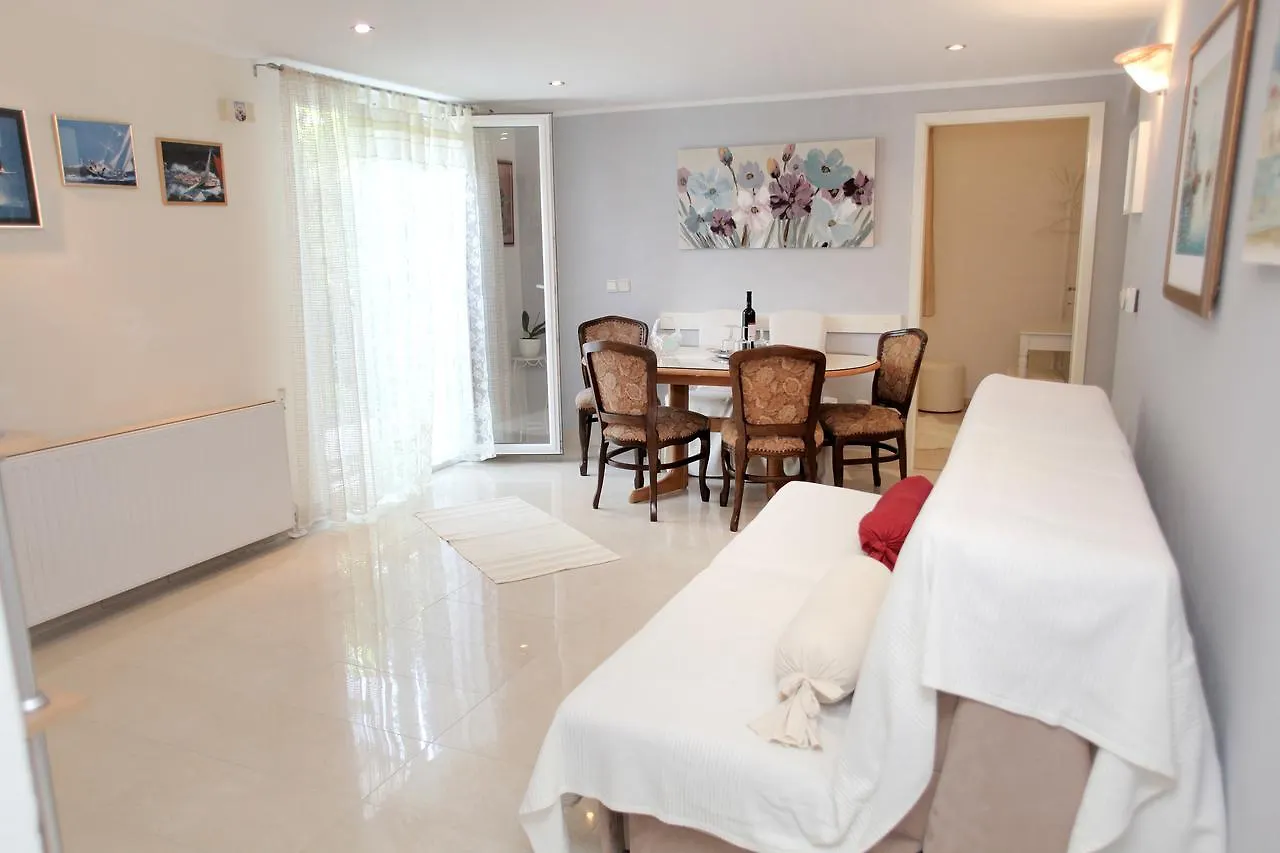 Apartment Eva Trogir